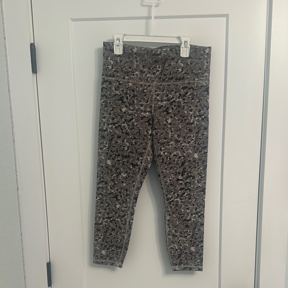 Athleta Black and Gray Patterned Leggings
